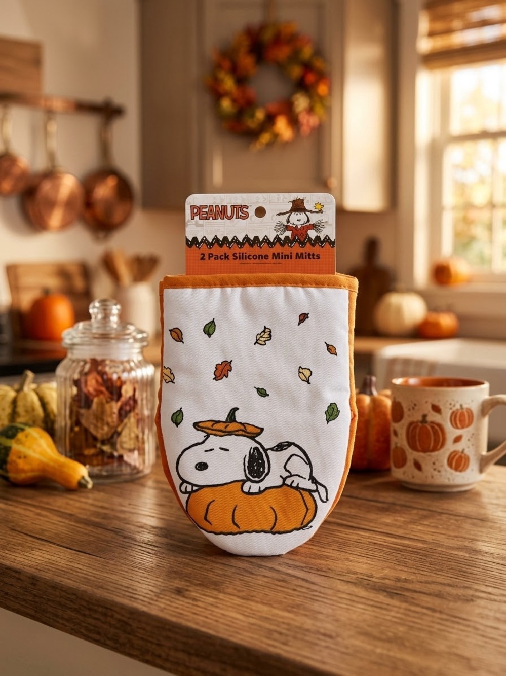 Peanuts Snoopy Pumpkin Silicone Oven Mitts - Orange/White